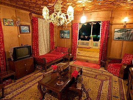 Отель Houseboat Ambassador Сринагар Экстерьер фото